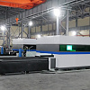 FL-L2040FEHR-4000-D220-Raycus Лазерный станок для резки листового металла и труб со сменным столом и кабинетной защитой